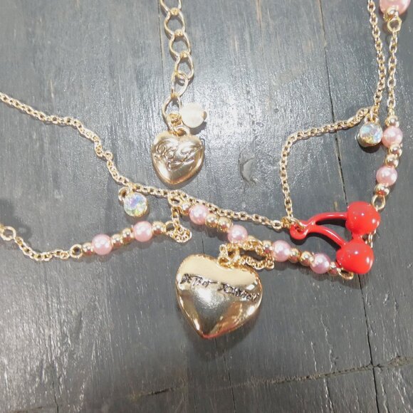 NWT Cute FUN! Betsey Johnson Triple Three Strand Heart Cherry Necklace Pink - Picture 2 of 8